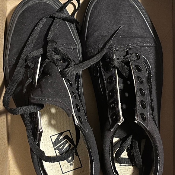 Vans Shoes - Black old school vans